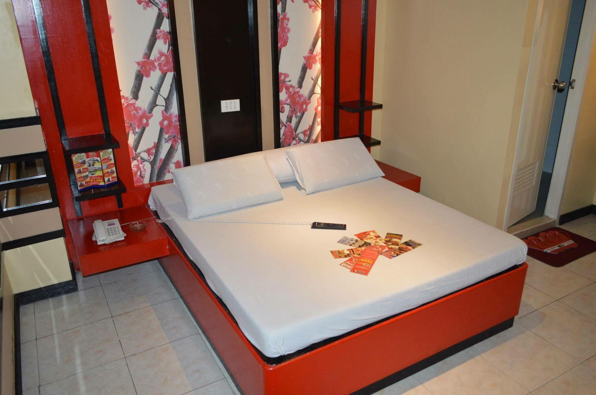 סן פדרו מקאטי Hotel Sogo Guadalupe מראה חיצוני תמונה